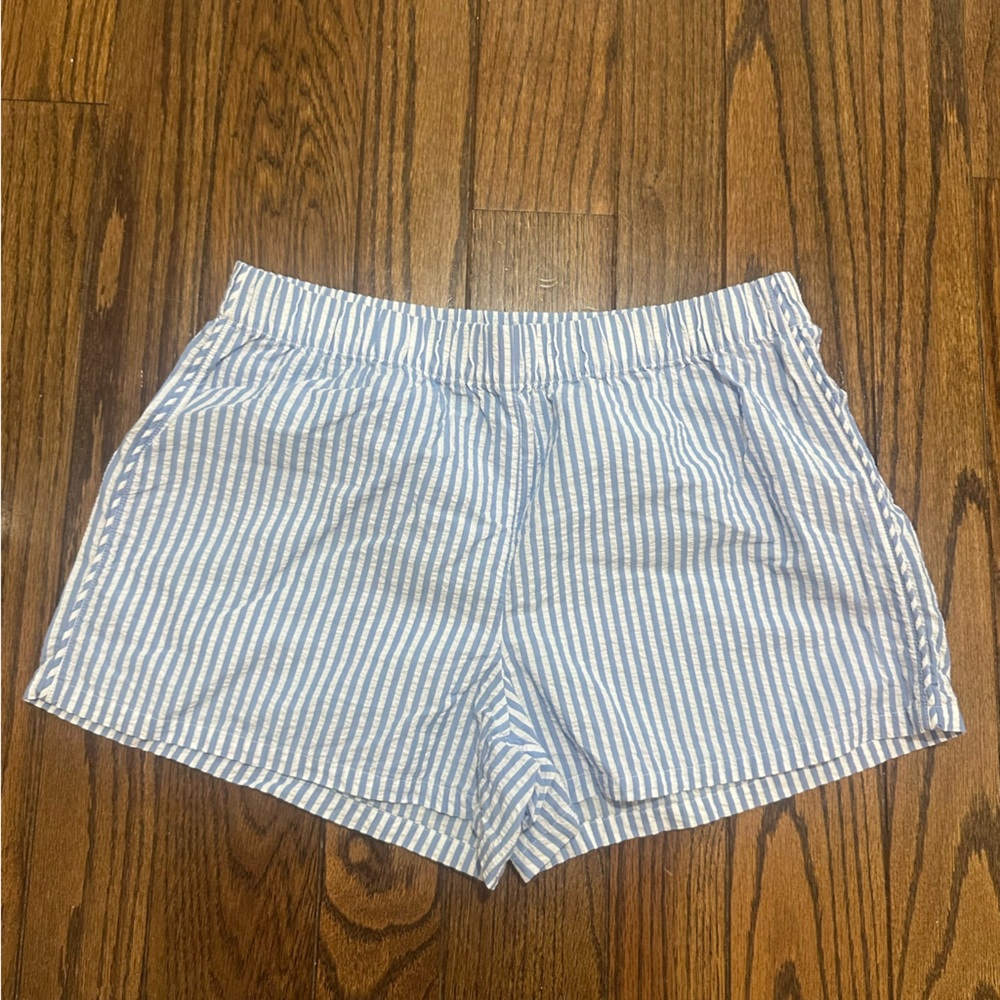Lake Georgie pocket shorts set pajamas blue seersucker- Size large - Picture 9 of 11